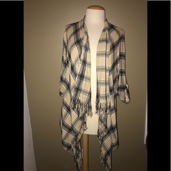live and let live Tops - Live and let live plaid cardigan